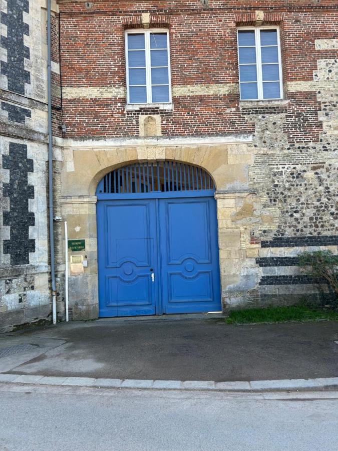 Les Apparts Du Phare Honfleur Bagian luar foto